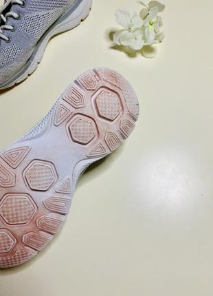 Кроссовки для девочки 6