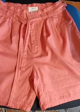 Шорти бермуди  із защипами бавовняні лососевого кольору