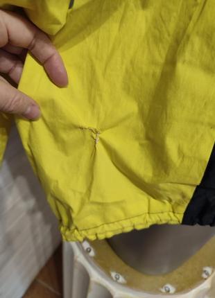 Спортивная куртка дождевик  без капюшона -,сзади на поясние карман на молнии9 фото