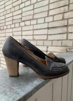 Туфлі шкіряні