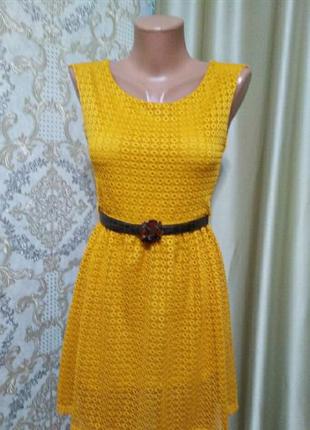 Стрейченое, кружевное платье