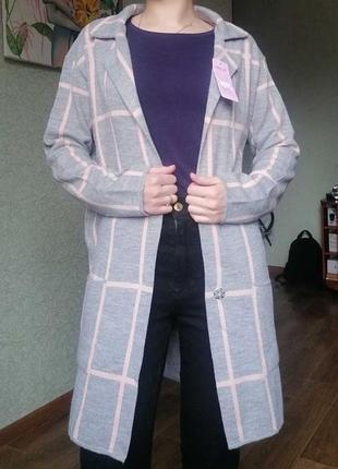 Новий кардиган в клітинку