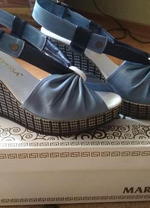 Босоніжки шкіра