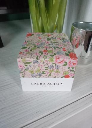 Часы laura ashley2 фото