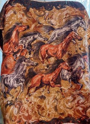 🎬винтажный платок🎬 rhodia бежево-коричневый с принтом 🐎лошадей🐎 ацетат(76 см на 78 см)