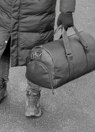 Чоловіча дорожня спортивна сумка akron з відділом для взуття чорна з екошкіри для тренувань на 31 л