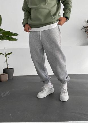Сірі чоловічі спортивні штани