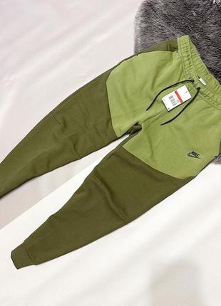 Новые оригинальные мужские брюки nike tech fleece л размер3 фото