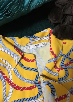 Стильная желтая яркая рубашка с разноцветными цепями и коротким рукавом манго mango легкая летняя оверсайз хл3 фото