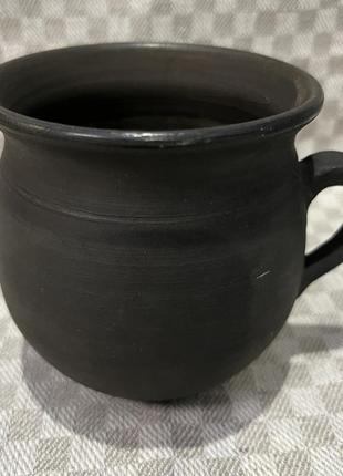 Авторская черная глиняная кружка 10 см. дымная керамика3 фото