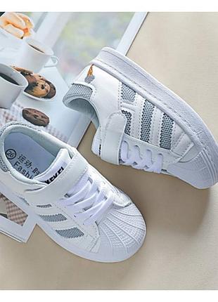 Кроссовки детские 2