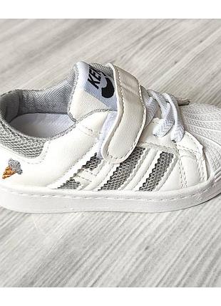 Кросівки дитячі 8