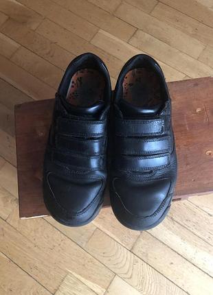 Туфлі фірми bootler