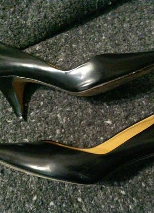 Чёрные лакированные туфли minelli 24.5-25 см3 фото