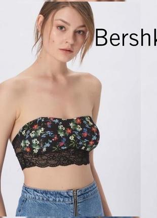 Мереживний квітковий топ bershka, р. m