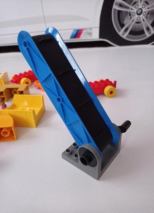 Lego duplo. транспортер.