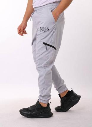 Шикарные мужские брюки/качественные штаны boss в белом цвете на город