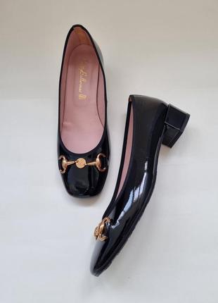 Кожаные туфли, туфли балетки, лакированные туфли кожа, брендовые балетки в виде gucci,2 фото