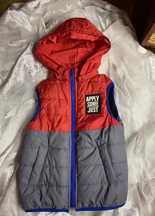 Желетка безрукавка