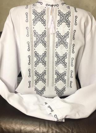 Низинка. стильная мужская вышиванка на белом полотне ручной работы. ч-1340