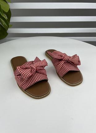 Жіночі шльопанці warehouse