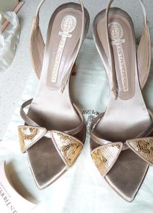 Дизайнерські босоніжки від les tropeziennes. оригінал. італія.