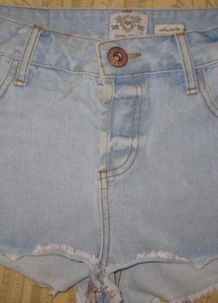 Шорты джинсовые.разм 36