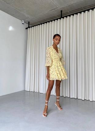 Красивое весеннее платье