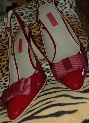 Нові босоніжки-туфлі відкрита п'ята, шкіра eco розмір 39-38