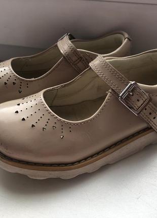 Туфлі clarks