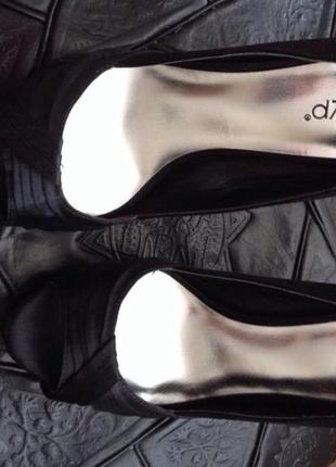 Елегантні чорні сатинові туфлі4 фото