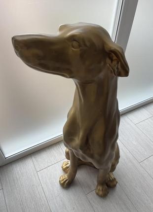 Золота собака із гіпсу декор інтер’єр