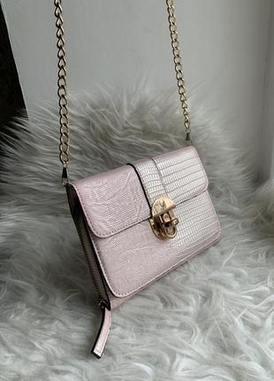 Маленька рожева сумочка8 фото
