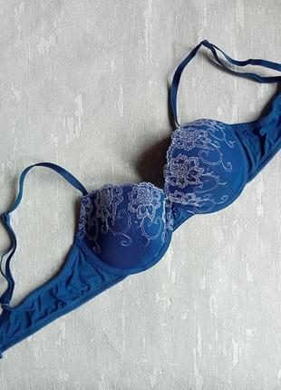 Неймовірно шикарний бюстгальтер дуже красивого кольору