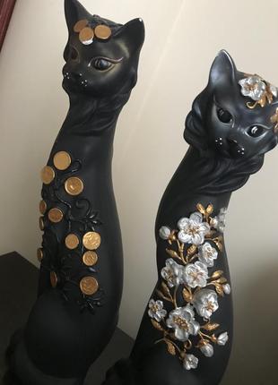 Статуетка, котиків😄