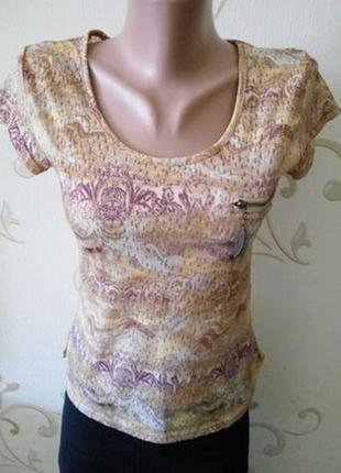 Цікава футболочка футболка