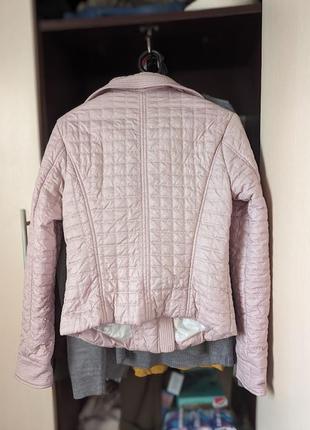 Продам новую куртку размер 42