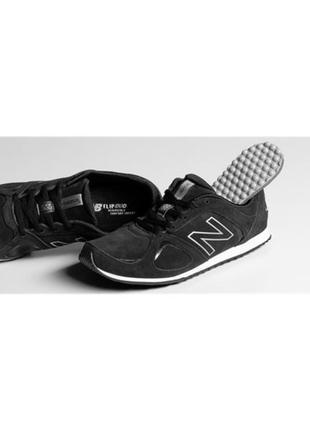 Кроссовки городские черные замшевые new balance2 фото