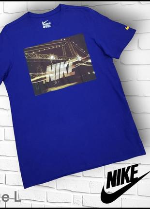 Мужская футболка 

nike