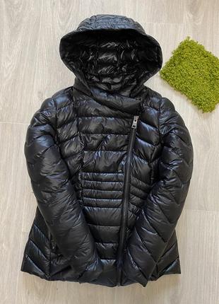 Пуховик з капюшоном бренду yessica outerwear collection down ригінал