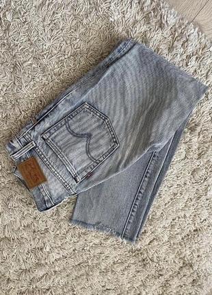 Джинси levi’s