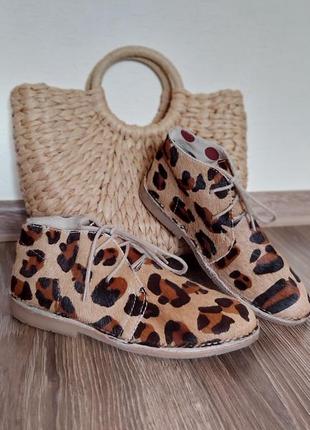 Кожаные ботинки лоферы леопардовые