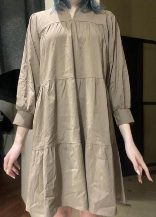 Платье базовое минималистичное бежевое светло-коричневое миди3 фото
