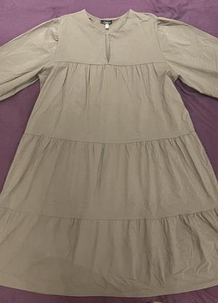 Платье базовое минималистичное бежевое светло-коричневое миди7 фото