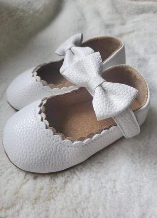 Детские туфельки туфли пинетки пинеточки чешки белые для девочки на 6 7 8 9 10 11 12...