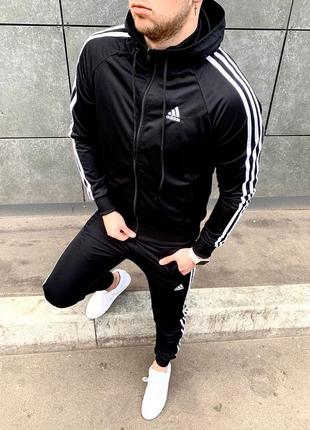 Костюми adidas з капюшоном