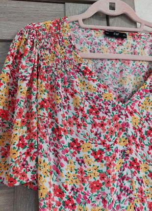 Весёлое цветочной платье-миди f&f (размер 10-12)4 фото
