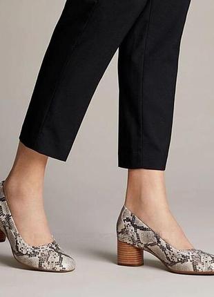 Р. 38.5.39  clarks женские кожаные туфли оригинал