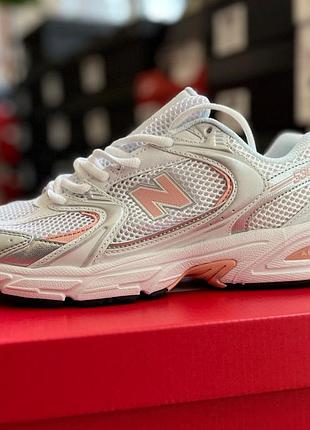 Жіночі кросівки топ 🥭