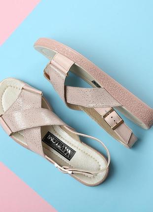 Стильные кожаные розовые пудровые босоножки на низком ходу натуральная кожа